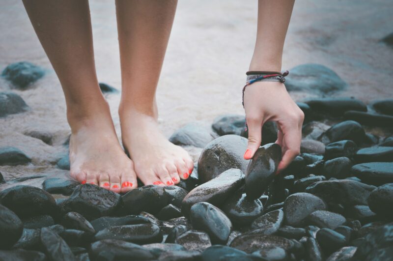 picking_up_stone